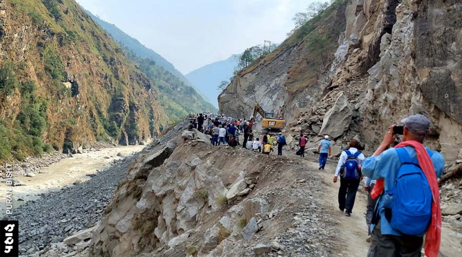 विकास की बाढ़ का खौफ बनाम लोकतंत्र के बहिष्कार की हैट्रिक